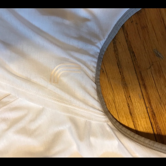 Used once Lole top size S - Picture 5 of 6